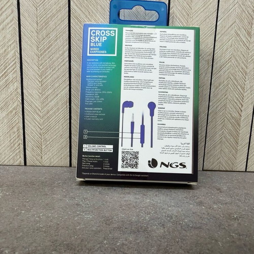 Wired Earphones Cross Skip Blue new with microphone and call control