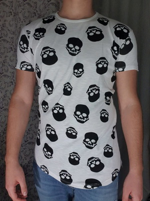 MBLK T-shirt XXL μεταχειρισμένο, λευκό με νεκροκεφαλές