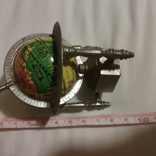 Globe pencil sharpener like new, metal decorative