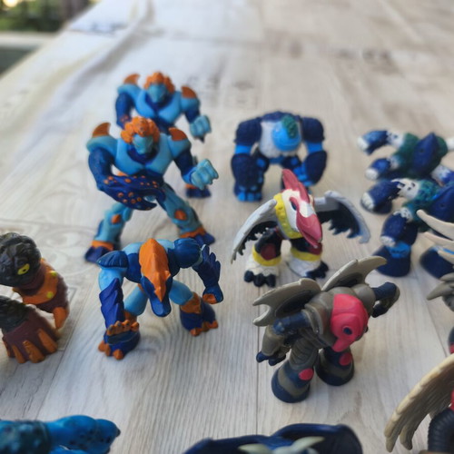 Gormiti figures, pack of 27