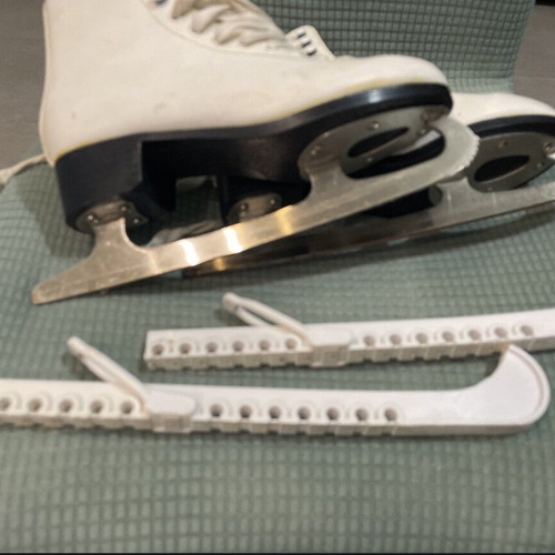 Srite Ferland women's leather ice skates like new, size 6