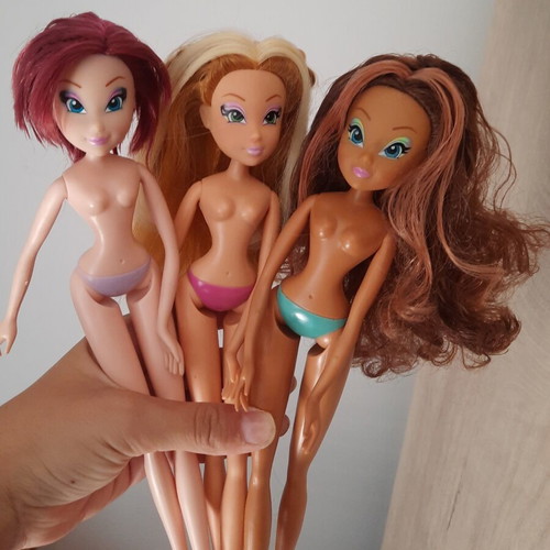Winx Club dolls lot of 4, Witty Toys 2009 beach series