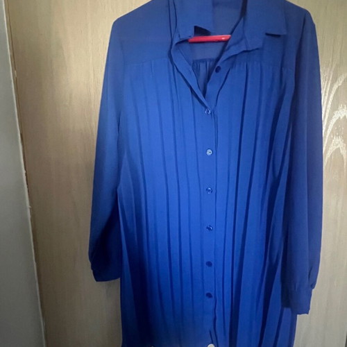 Blue blouse dress one size like new, pleated with sleeves
