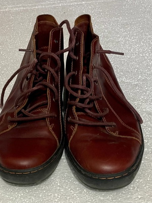 Timberland Adventure 2.0 Chukka boots like new, burgundy leather