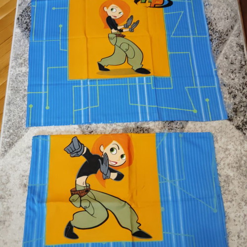 Children's bedding set with girl character, like new