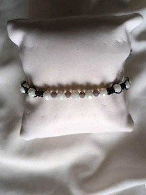 Handmade macrame bracelet new with impressive design