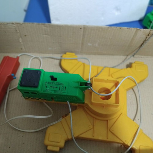 Lyra Hercules Tower Crane vintage toy used, Greek made 70s-80s