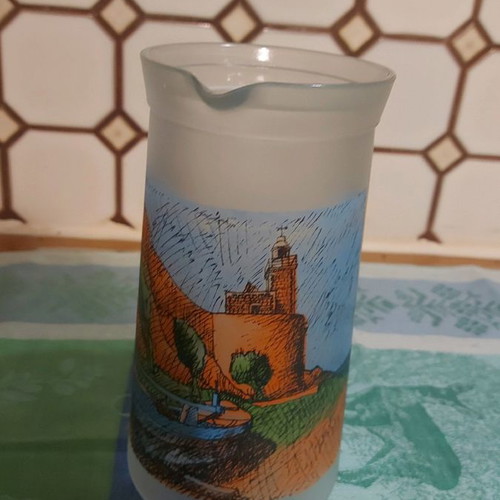 Large collectible pitcher with Samios signature like new