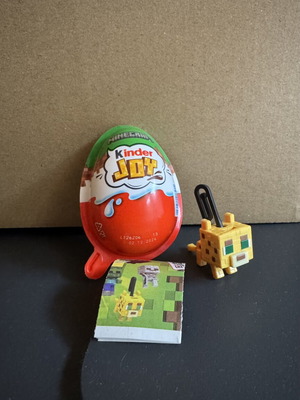 Kinder Joy Minecraft Ocelot figure