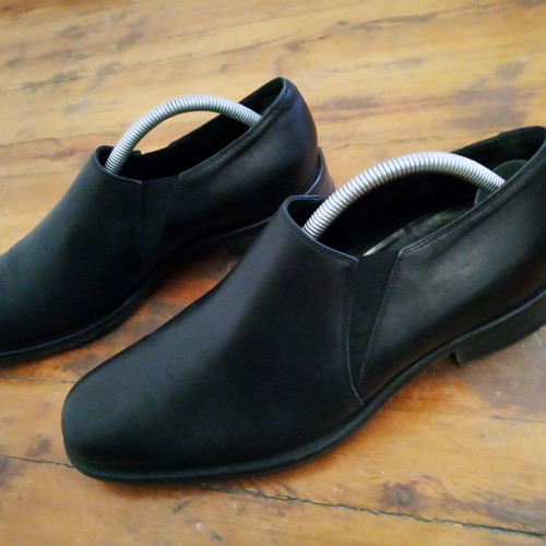 Giorgio Armani leather men's shoes like new, black, size 41