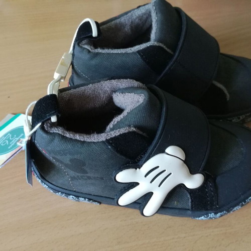 Disney shoes size 24 new, black casual from ZARA