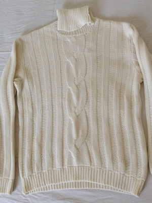 White Artico sweater like new, size S/M