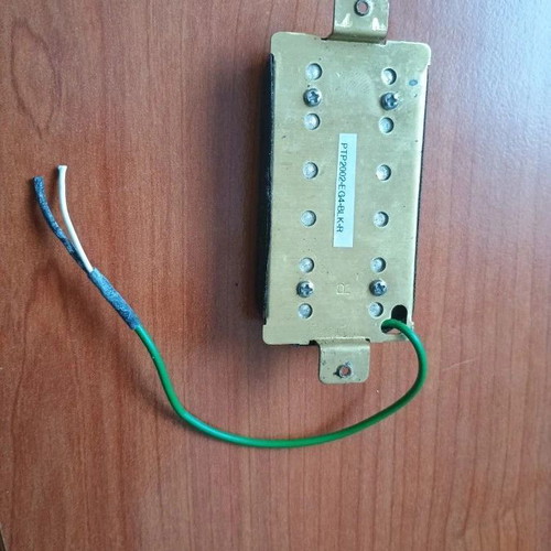 4 Humbucker pickups from Hofner, Squier Mustang and Cort