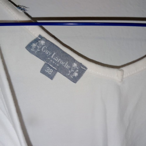 T-shirt like new, size XS, white and blue