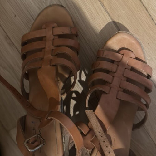 Platform sandals used, size 37, brown