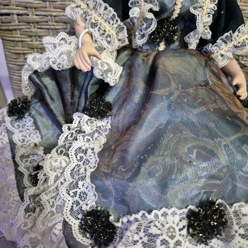 Porcelain collector doll Victoria DOLLS Rebecca like new