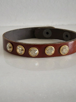 Bracelet with crystal studs in gold and brown leather, new