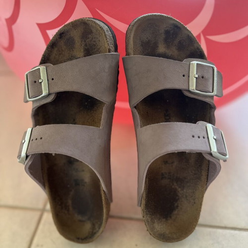 Birkenstock Arizona sandals size 35, lilac