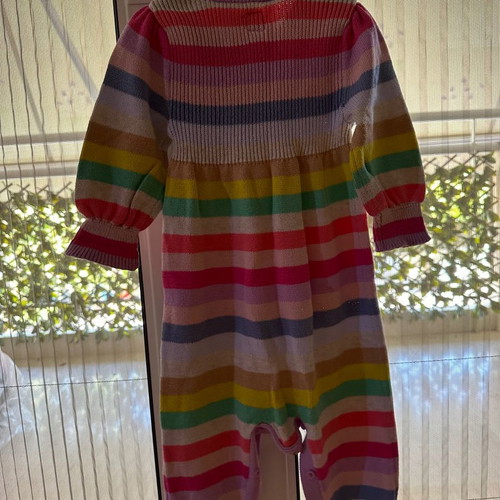 Gap one-piece used for girl 6-12 months
