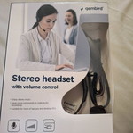 Headphones new wired