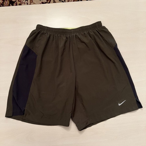 Nike Dri Fit Shorts size small, like new, green unisex