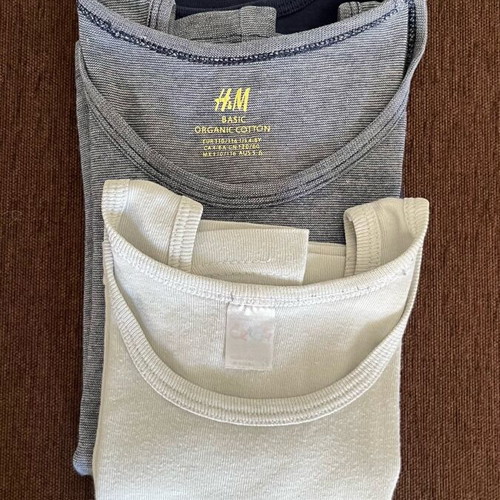 H&M sports tank tops used for 4-6 years 110-116cm