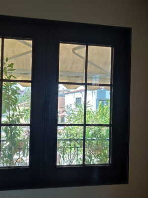 Aluminum frames used, 6 pieces with double glazing and shutters, brown color