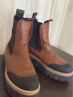 Tamaris Chelsea boots σε καφέ και μαύρο, μέγεθος 38