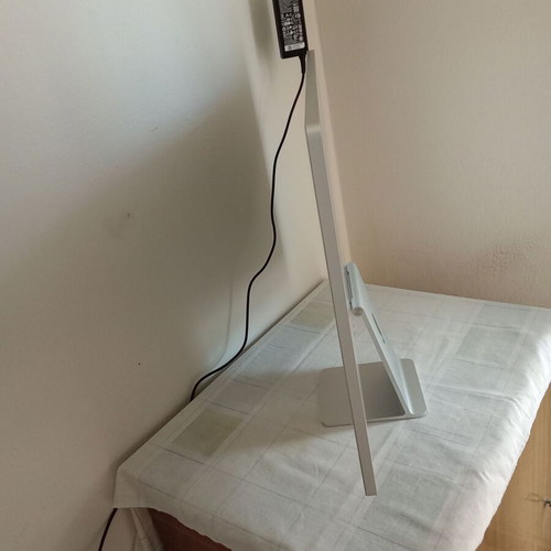 Apple iMac 24" M1 4.5K with 16GB RAM and 1TB SSD like new
