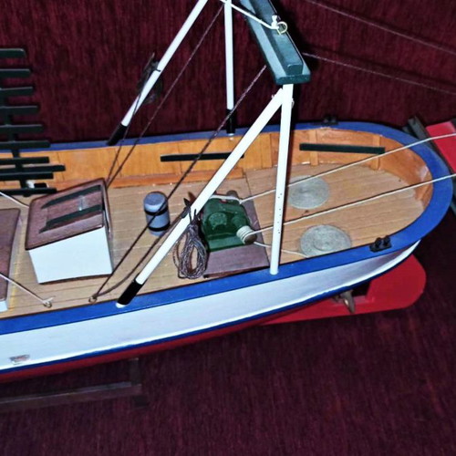 Large wooden handmade boat Ag. Nikolaos like new