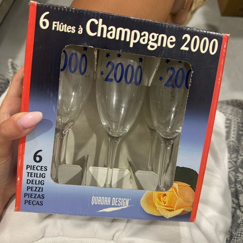 Millennials champagne glasses new, set of 6 collectible