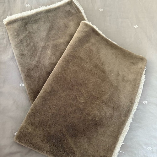 Plush pillowcases like new, gray brown with white fleece inside