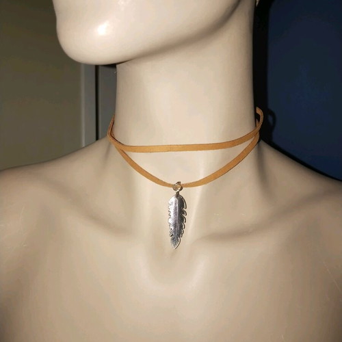 Necklace with brown cord choker and feather new