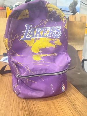 Lakers backpack like new, authentic