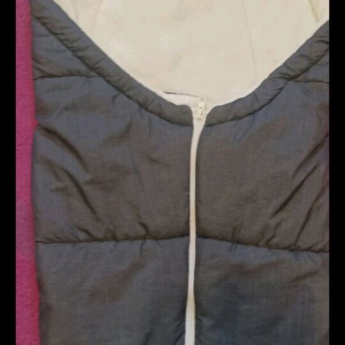 Baby footmuff like new for up to 12 months, waterproof