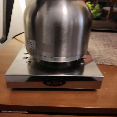 Queen professional coffee maker used