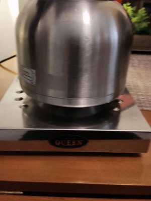 Queen professional coffee maker used