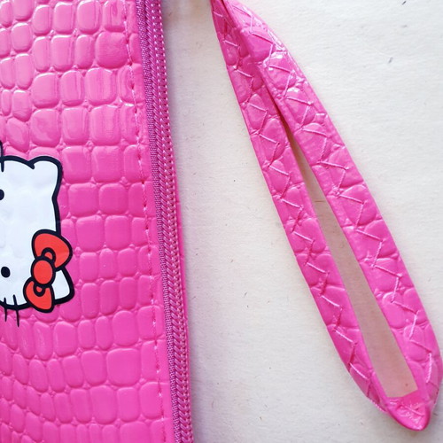 Hello Kitty toiletry bag new, fuchsia croco leatherette
