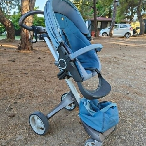 Stokke Xplory stroller complete set used with car seat and accessories