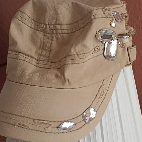 Doca women's hat beige cotton like new, sizes S M