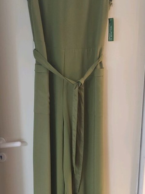 United Colours of Benetton jumpsuit new, khaki with belt