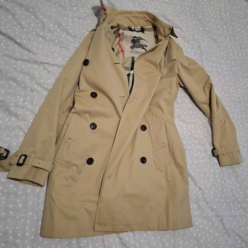 Burberry women's beige trench coat, size 40 Italian, 6 USA