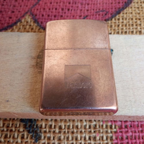 Zippo Solid Copper Marlboro vintage lighter