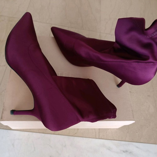 Boots like new, size 41, beautiful feminine color