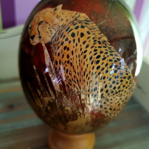 Ostrich Egg from South Africa like new with gold leaf and colorful details