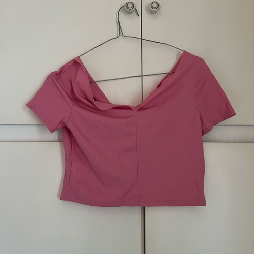 Pink short-sleeve crop top Shein like new, size L