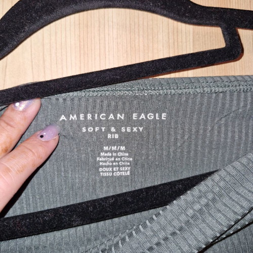 American Eagle strapless top like new, size M, olive color