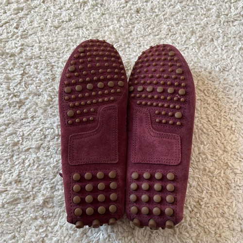 Chicago burgundy moccasins used with defect, unworn