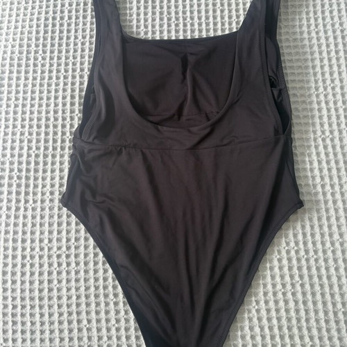 H&M one-piece swimsuit like new, size medium, black