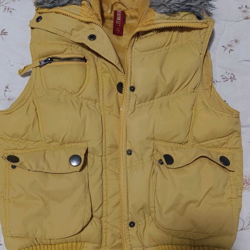 Yellow Denim vest jacket like new, size S